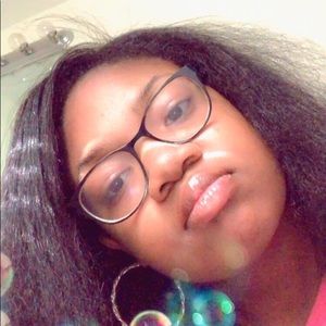 Meet your Posher, Britney